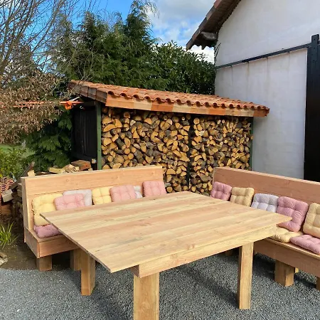 Remarkable 6pers In The Dordogne 度假居 Chalais (Dordogne)